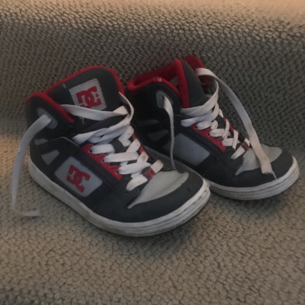 Kids DC high top skater shoes, size 4